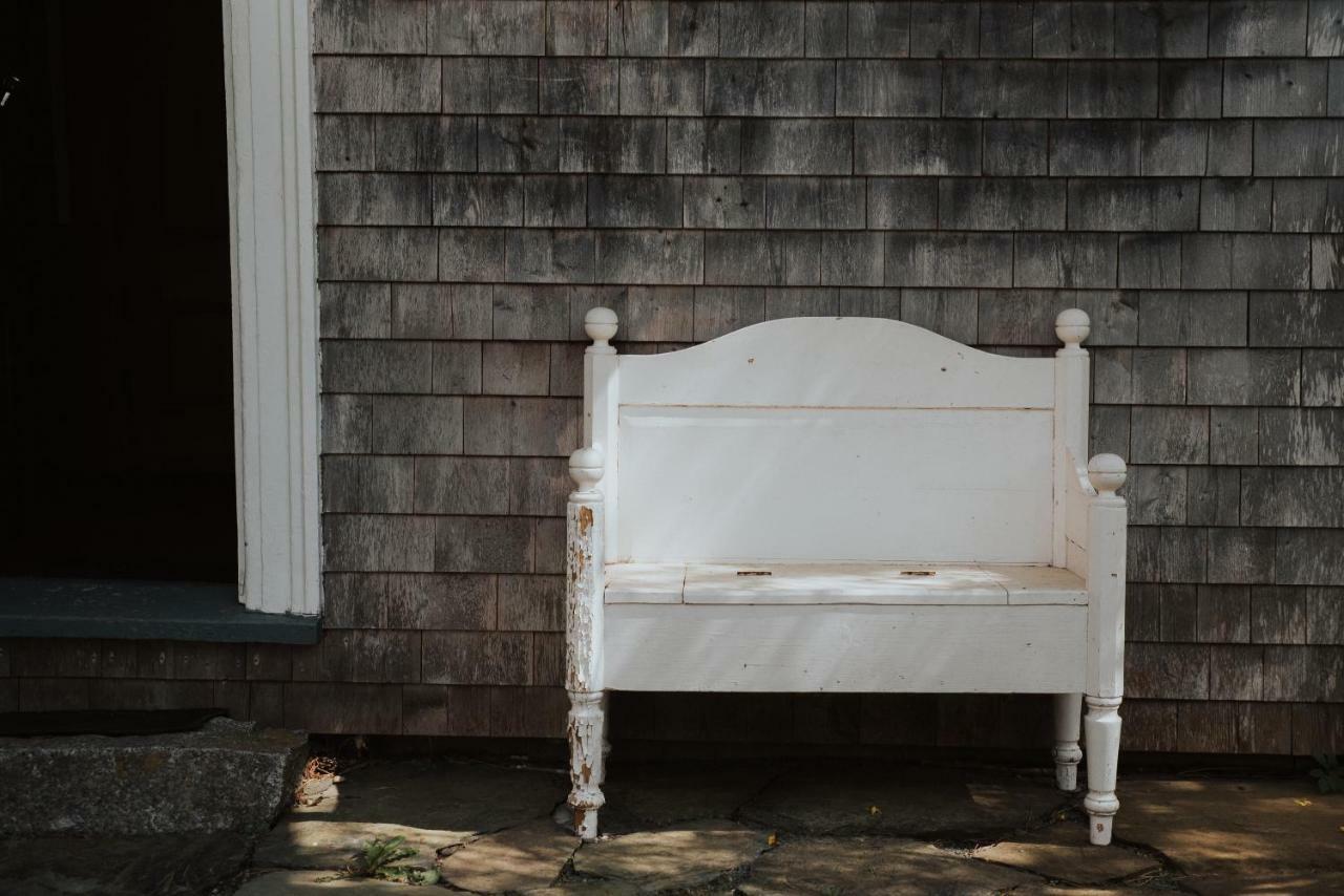 The Kitch'Inn - Boutique Inn And Wine Bar Mahone Bay Exterior photo